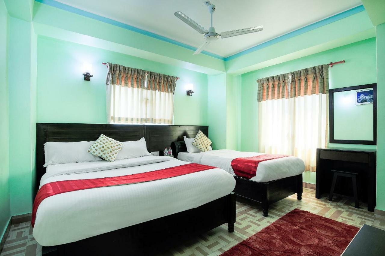 Hotel Rudrakshya Pokhara Zewnętrze zdjęcie
