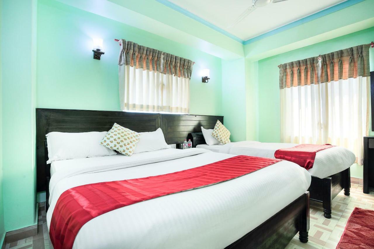 Hotel Rudrakshya Pokhara Zewnętrze zdjęcie