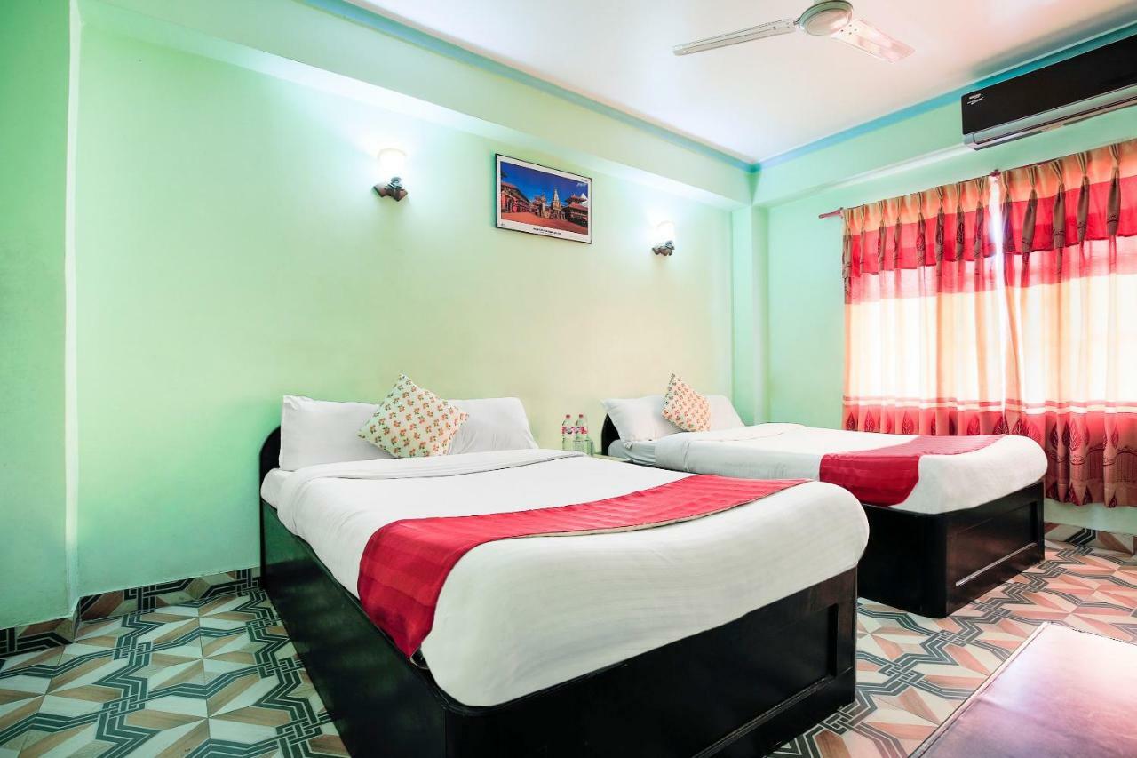 Hotel Rudrakshya Pokhara Zewnętrze zdjęcie